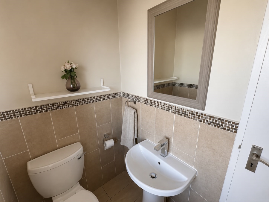 4 Bedroom Property for Sale in Waterval East North West
